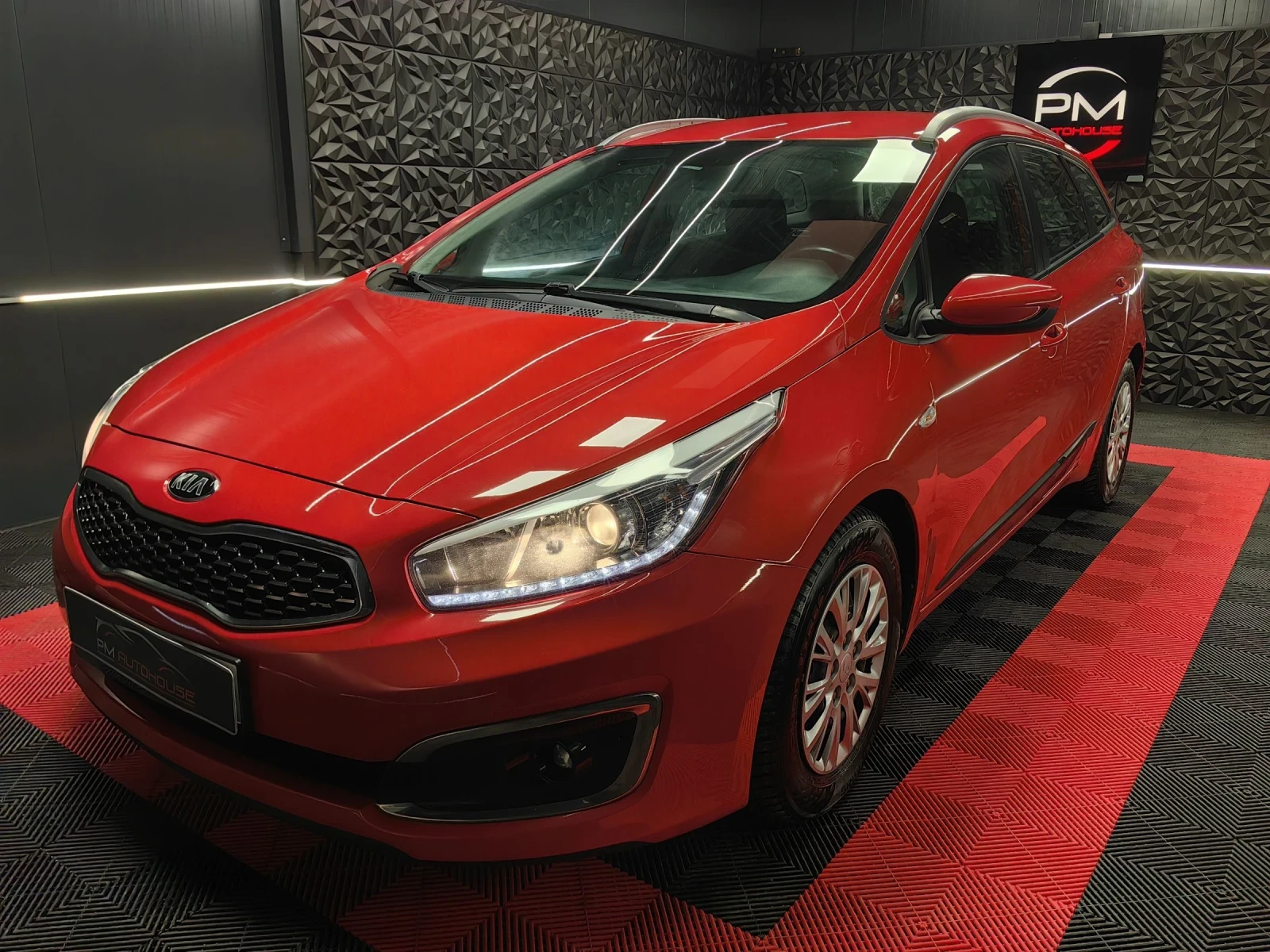 Kia Ceed 1.6CRDI* 136�.�* FACE* 6B* AUX* ��������* ��� | Mobile.bg � ����������� 2
