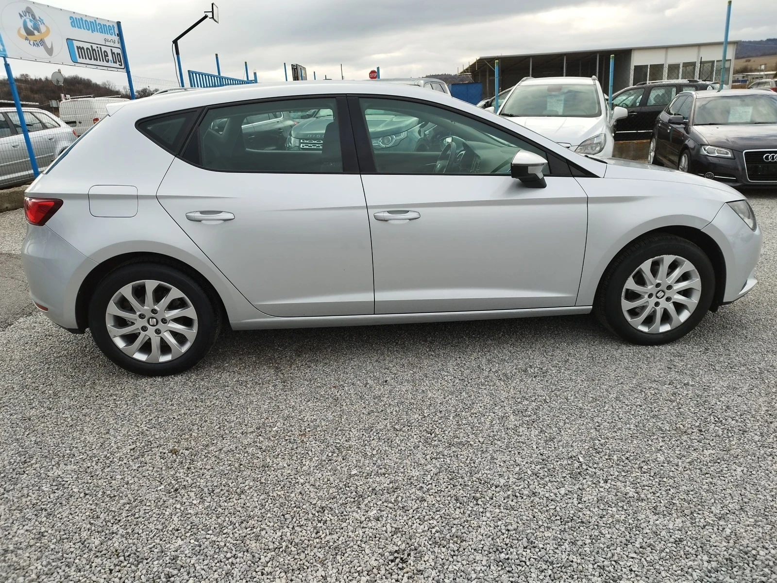 Seat Leon 1.6, TDI 105кс., снимка 6 - Автомобили и джипове - 54389433