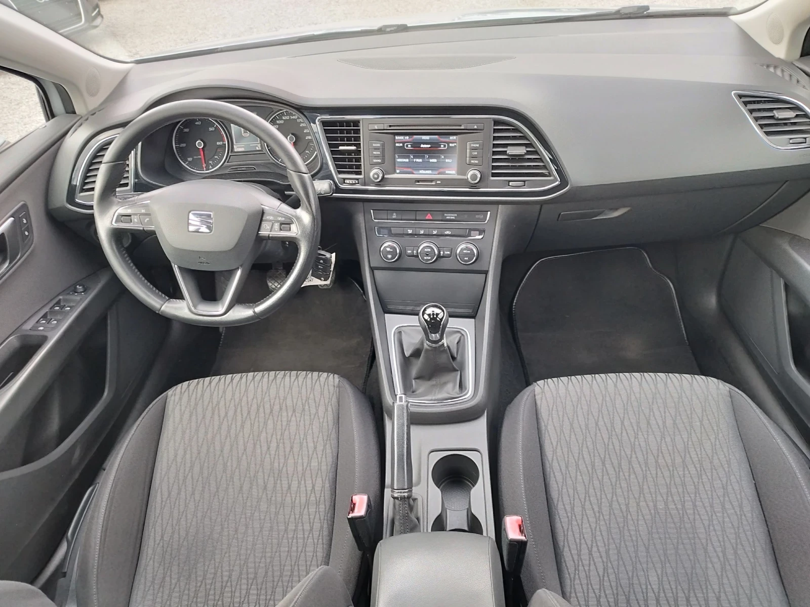 Seat Leon 1.6, TDI 105кс., снимка 12 - Автомобили и джипове - 54389433