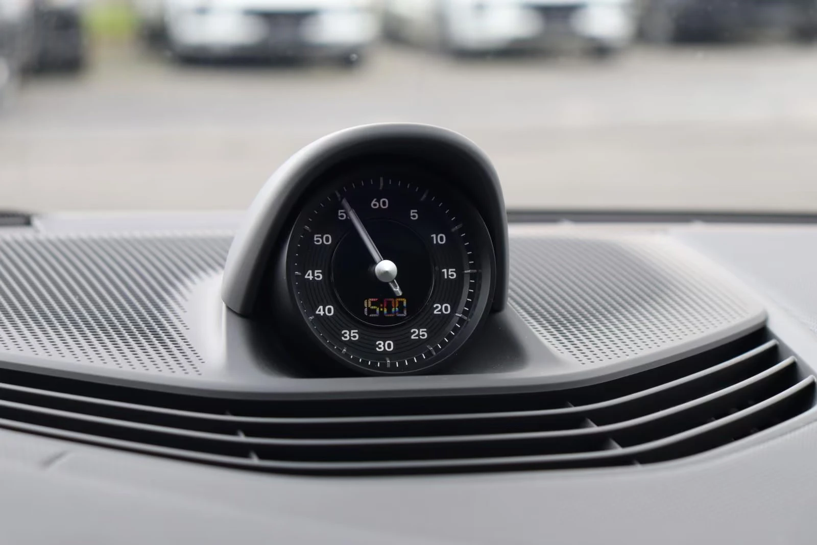 Porsche Taycan 4/476HP/93KWH/CHRONO/MATRIX/BOSE/PANO/360/393z, снимка 14 - Автомобили и джипове - 54428231