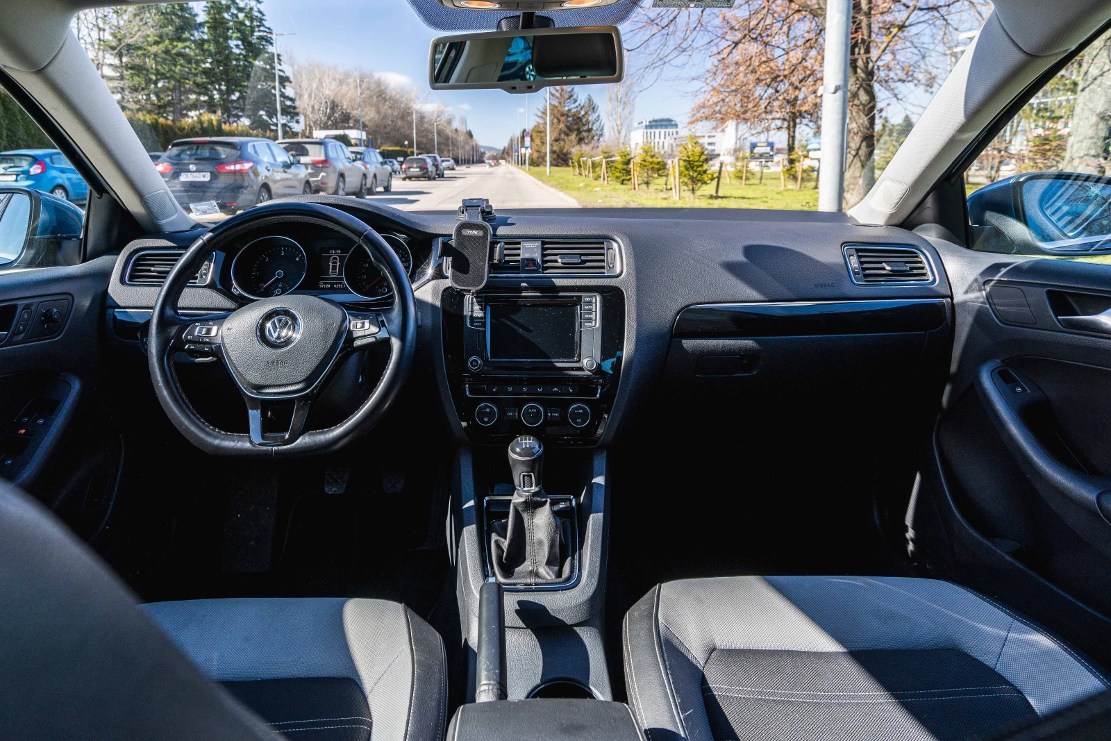 VW Jetta Highline 2.0TDI BMT | Mobile.bg � ����������� 10