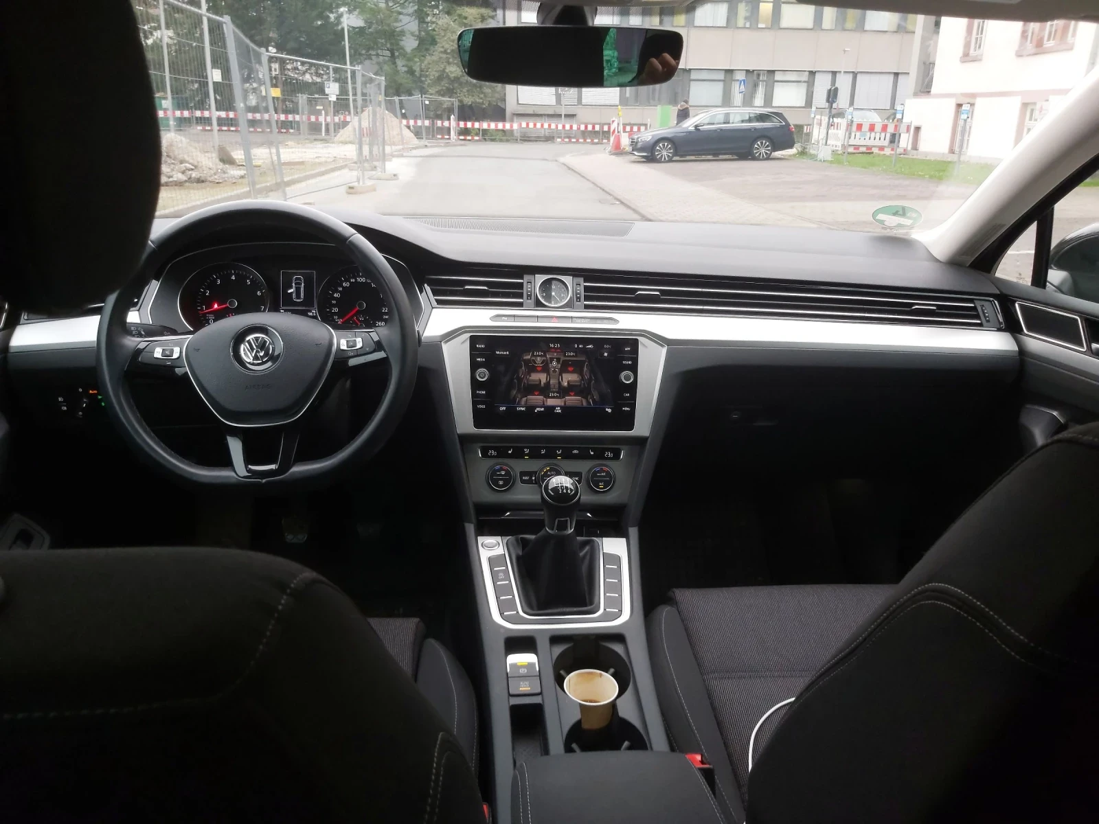 VW Passat B8 Variant Comfortline , снимка 11 - Автомобили и джипове - 55445079