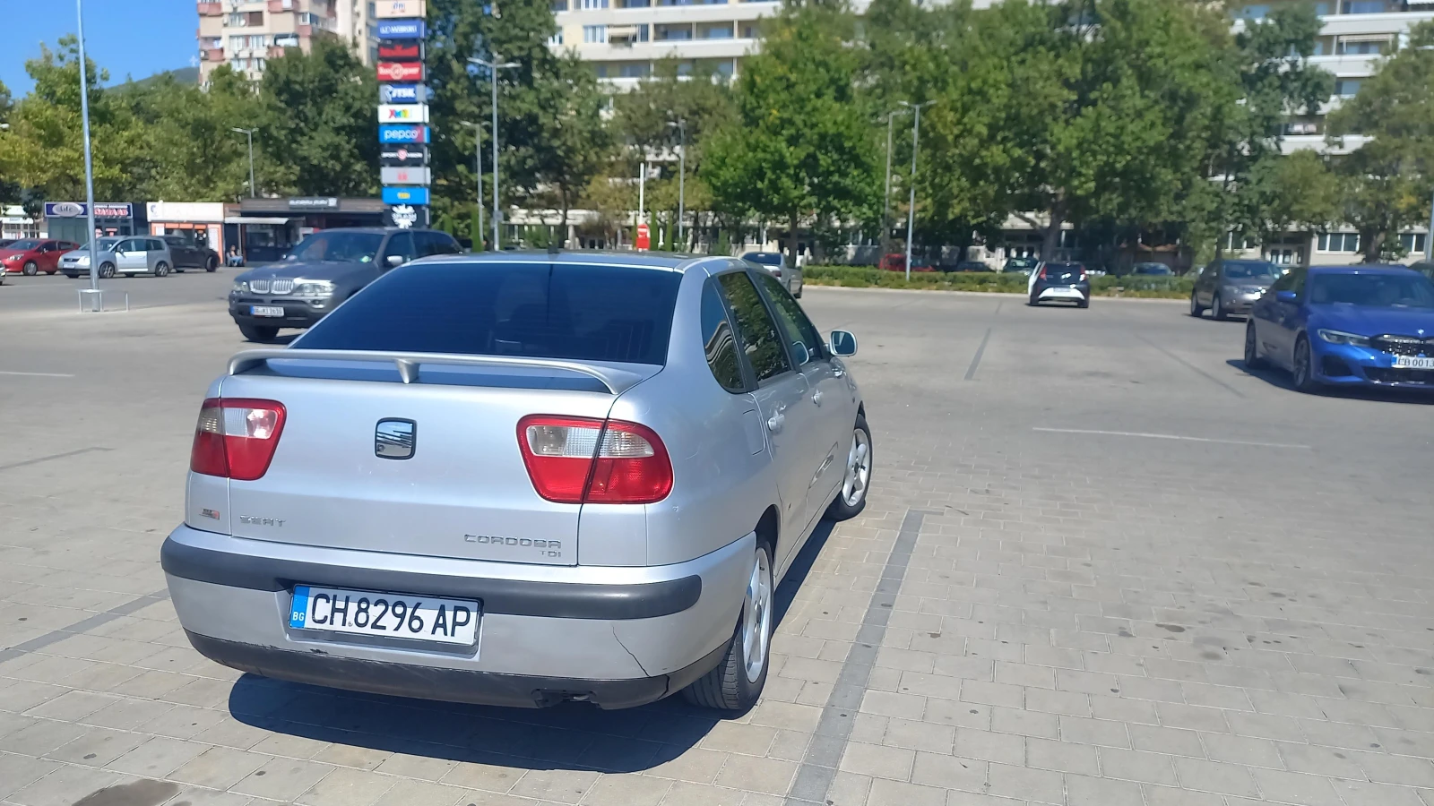 Seat Cordoba, снимка 5 - Автомобили и джипове - 55730546