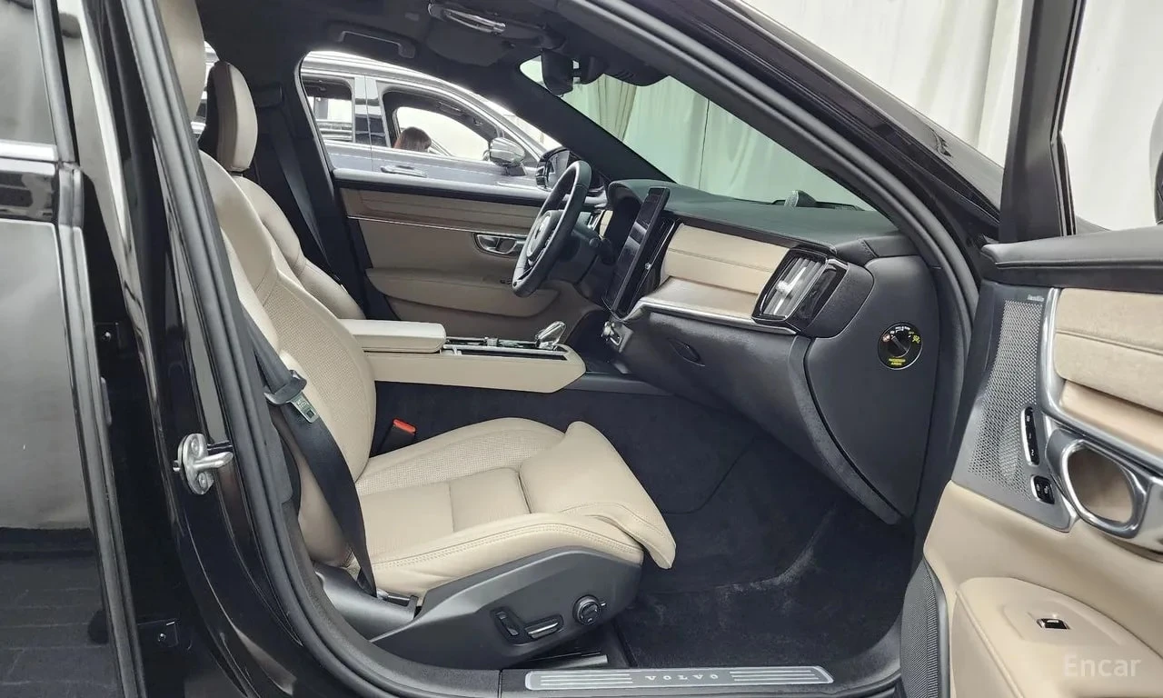 Volvo S90 B5 Ultra Bright| BOWERS| ORREFORS| HUD| ОБДУХ| , снимка 11 - Автомобили и джипове - 55949729