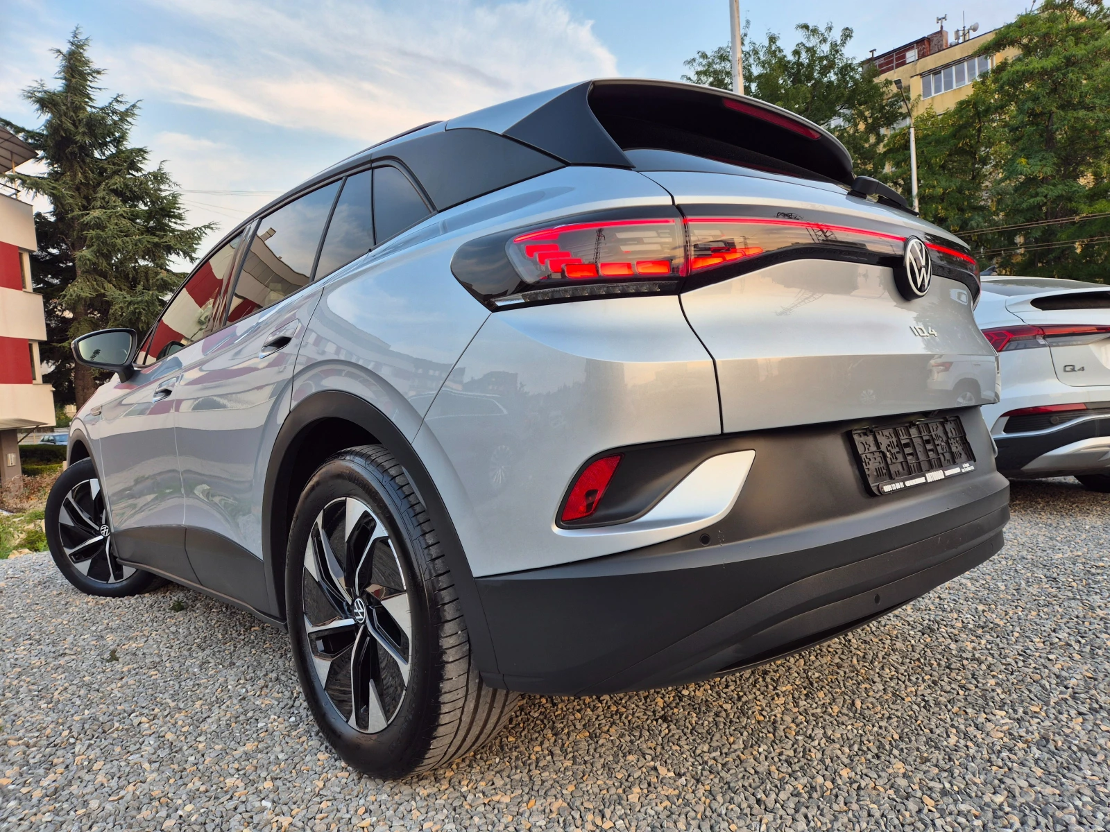 VW ID.4 Pro-82kWh-AMBIENT LIGHT-LED-SOH-91.36%, снимка 4 - Автомобили и джипове - 56049917