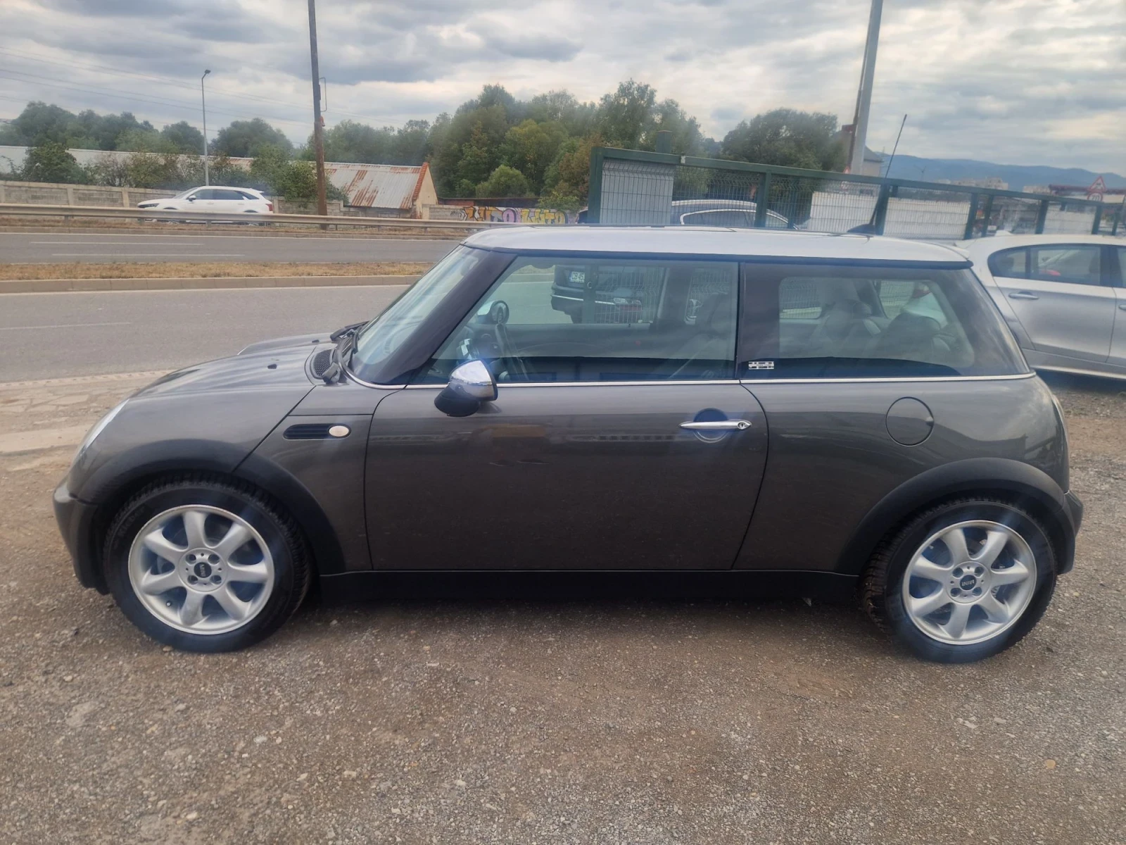 Mini Cooper 1.4i 16v 90HP.ITALIA, снимка 3 - Автомобили и джипове - 56113849