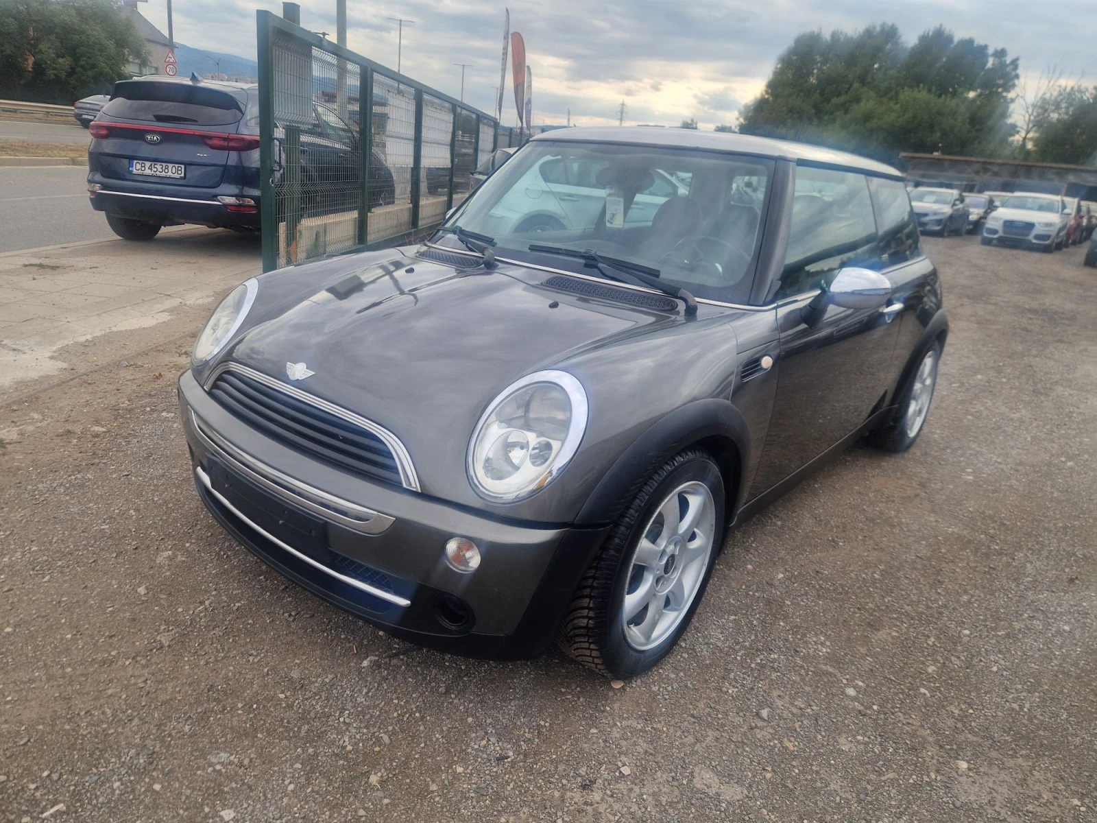 Mini Cooper 1.4i 16v 90HP.ITALIA