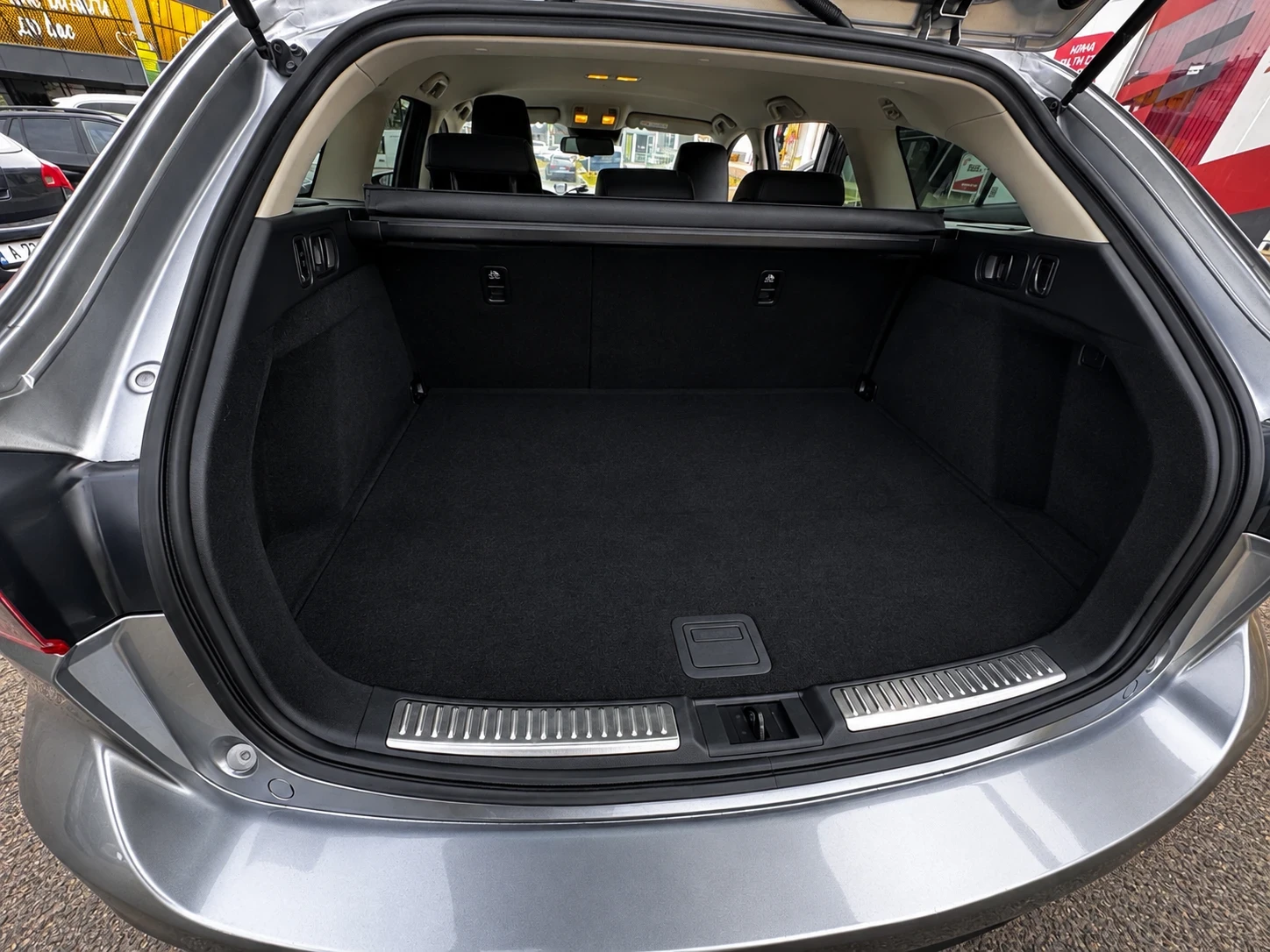 Mazda 6 Skyactive 2.2, снимка 13 - Автомобили и джипове - 56215731