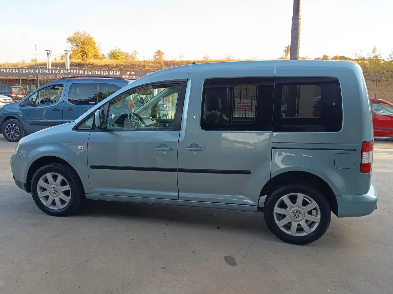 VW Caddy 1.9tdi, снимка 7 - Автомобили и джипове - 56415927