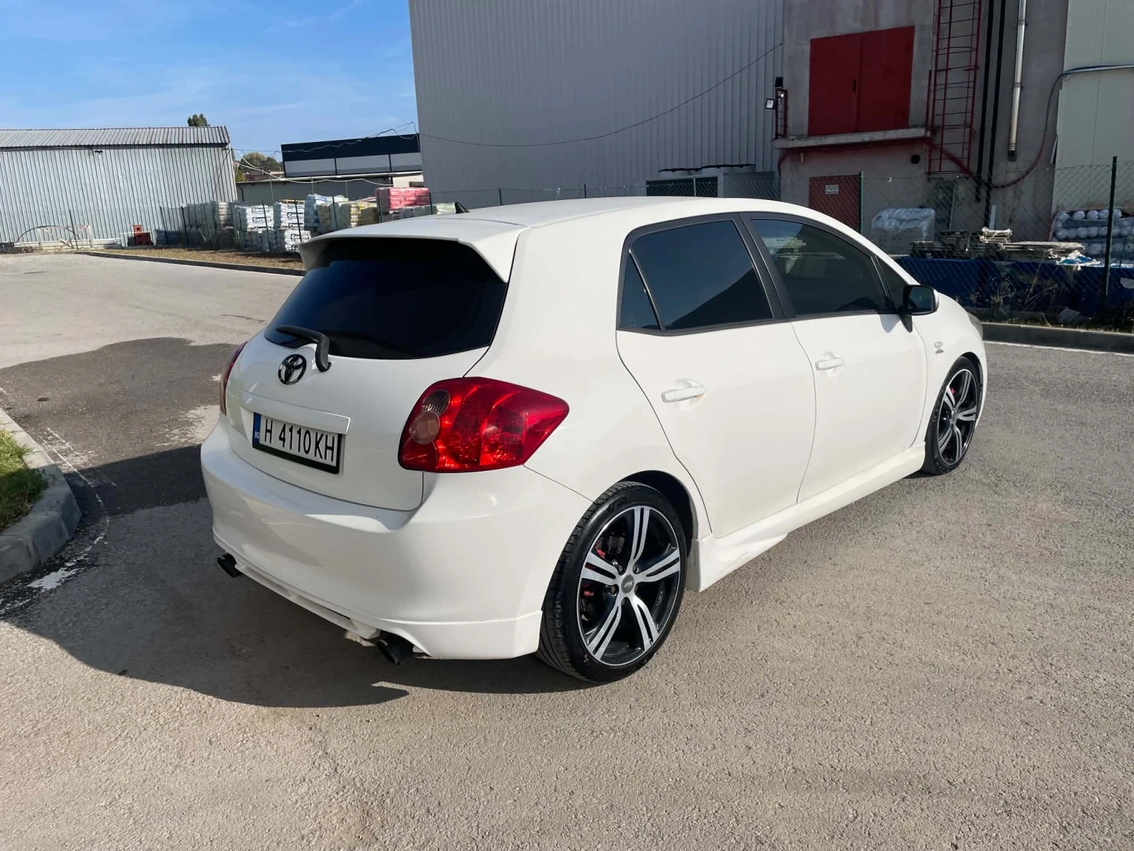 Toyota Auris, снимка 2 - Автомобили и джипове - 56485058