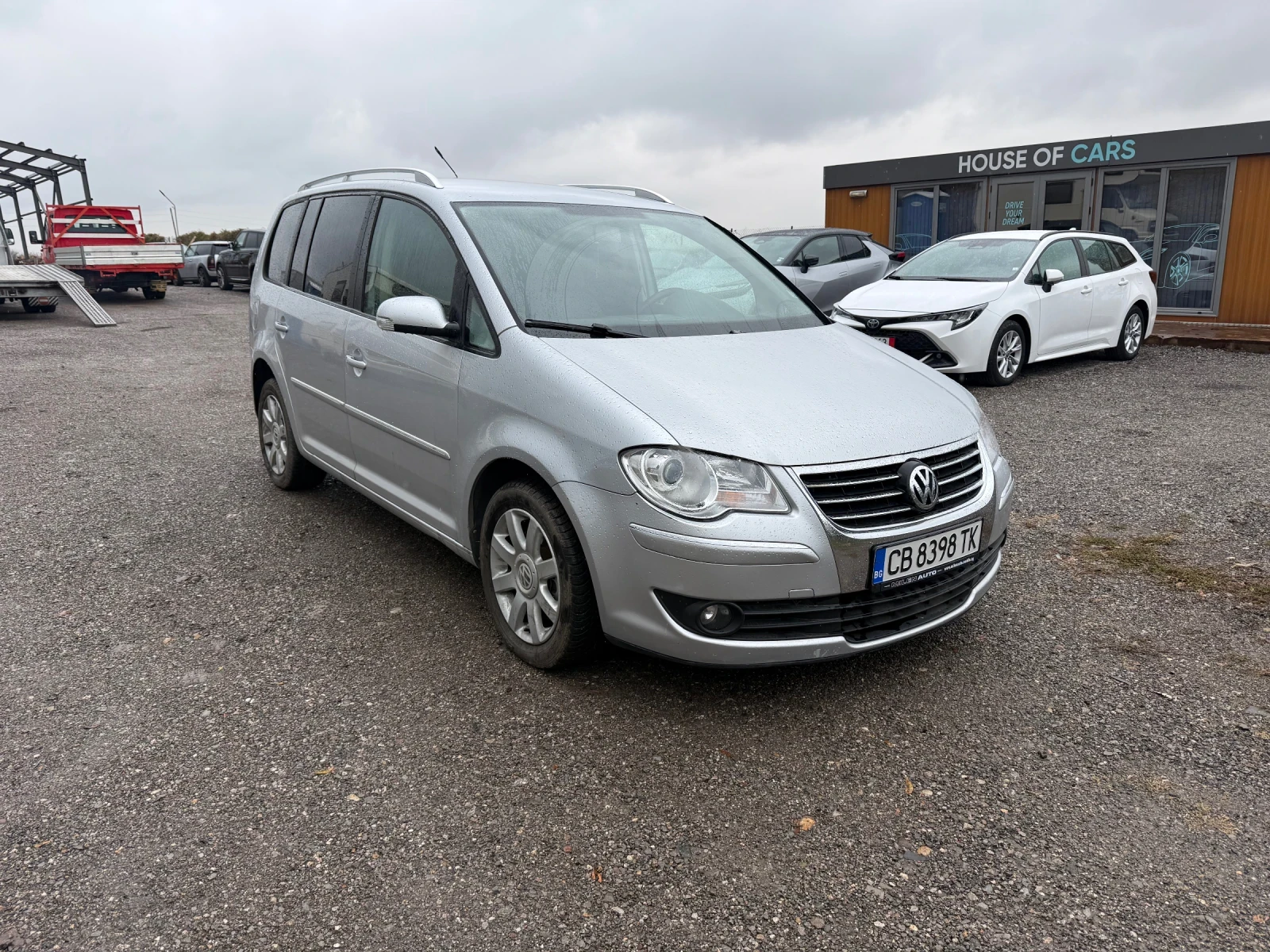 VW Touran 2.0 TDI-170к.с , снимка 6 - Автомобили и джипове - 56748477
