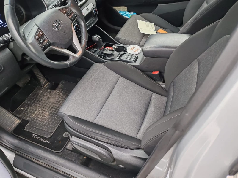 Hyundai Tucson 1.6 CRDI D4FE 136, снимка 8 - Автомобили и джипове - 53375305