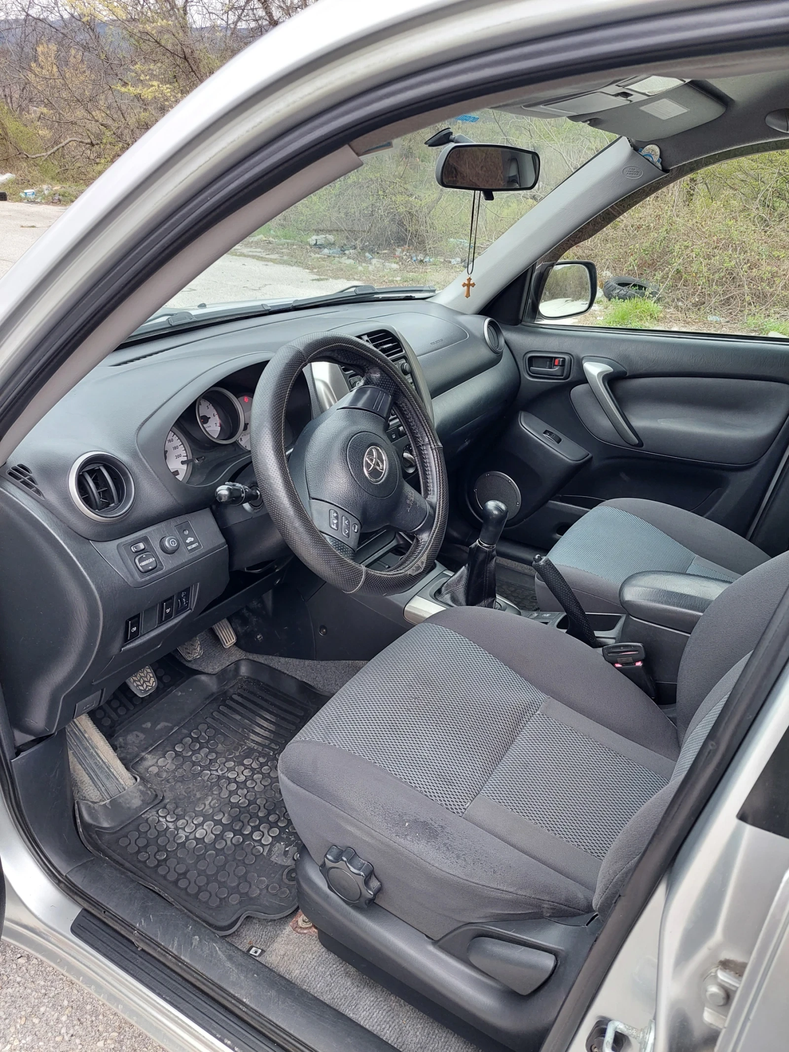 Toyota Rav4  - изображение 8