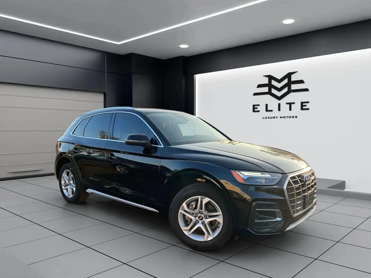 Audi Q5 PREMIUM PLUS / DISTRONIC / ПОДГРЕВИ / ДИГ.ТАБЛО