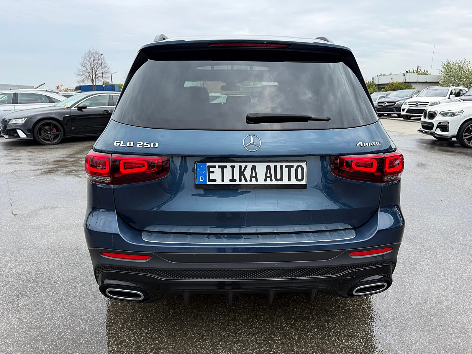 Mercedes-Benz GLB 250 AMG-DISTRONIK-PANORAMA-LED-KAMERA-ПОДГРЕЯВАНЕ-FULL, снимка 5 - Автомобили и джипове - 54684315