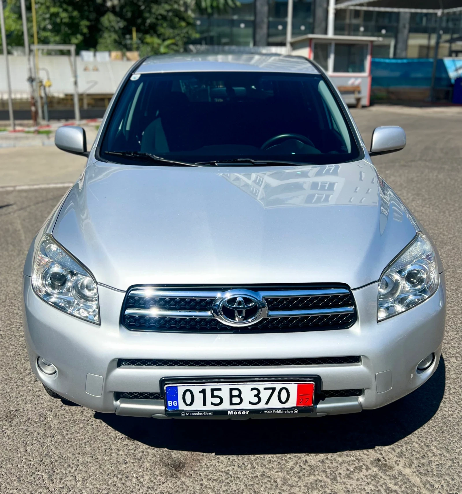 Toyota Rav4 2.2 D4D 4x4, снимка 4 - Автомобили и джипове - 55025477