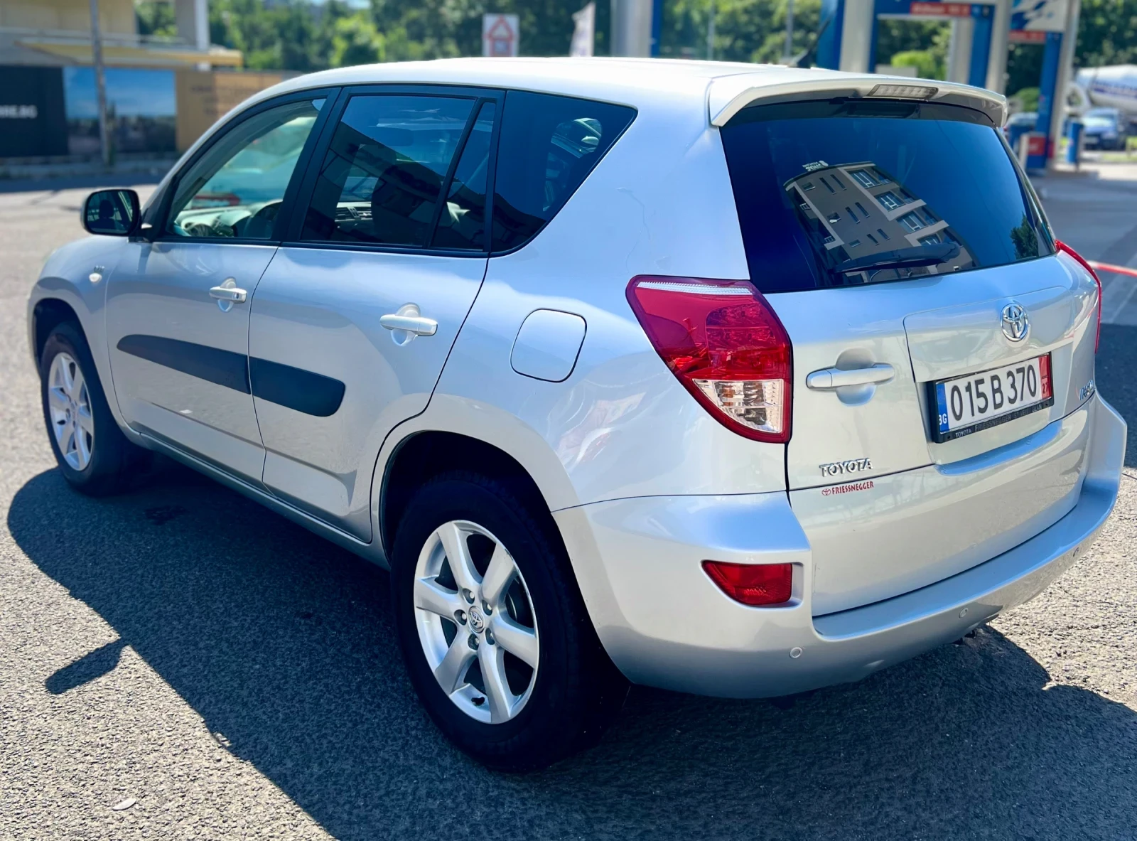 Toyota Rav4 2.2 D4D 4x4, снимка 5 - Автомобили и джипове - 55025477