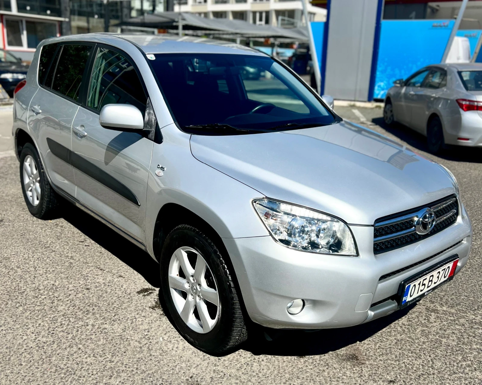 Toyota Rav4 2.2 D4D 4x4, снимка 3 - Автомобили и джипове - 55025477