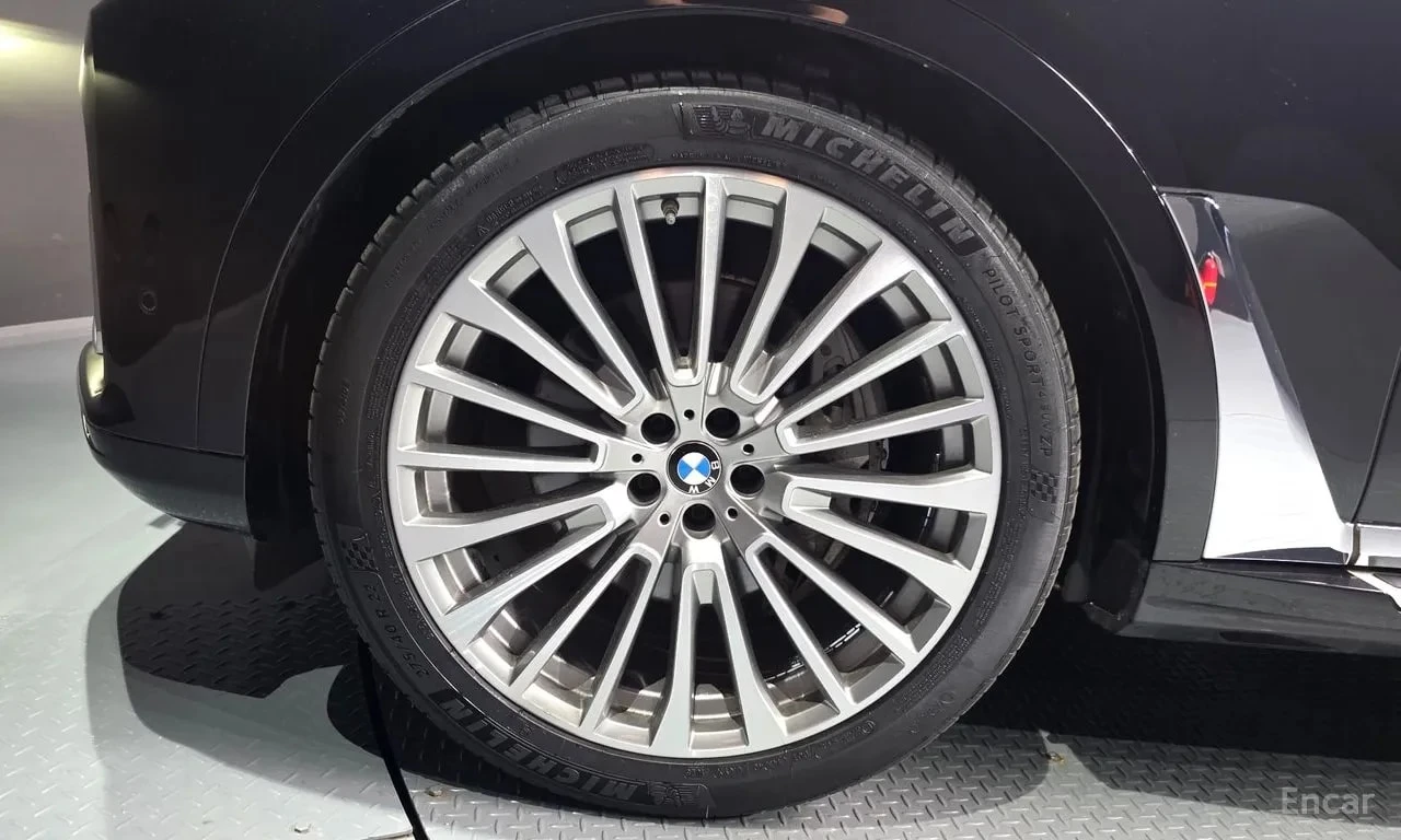 BMW X7 xDrive 40d Design Pure Excellence/FULL MAX/, снимка 5 - Автомобили и джипове - 55833948