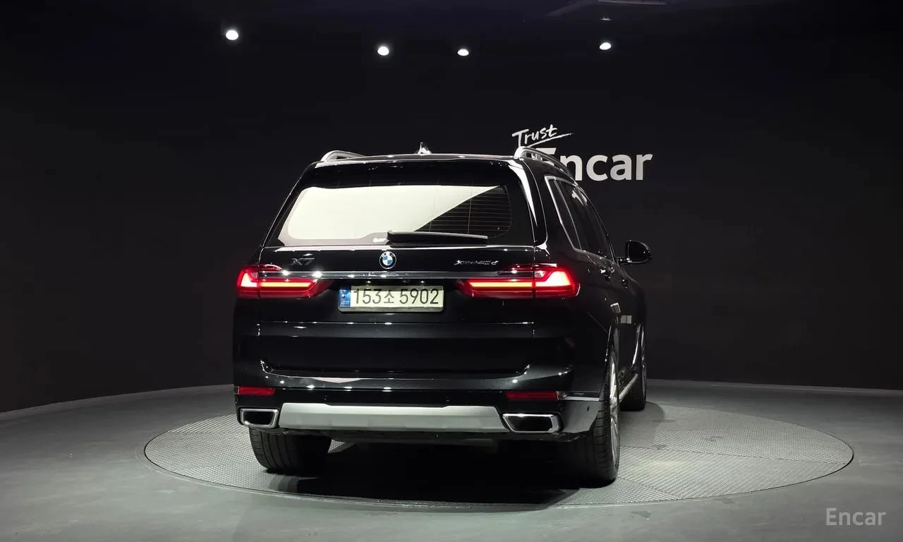 BMW X7 xDrive 40d Design Pure Excellence/FULL MAX/, снимка 4 - Автомобили и джипове - 55833948