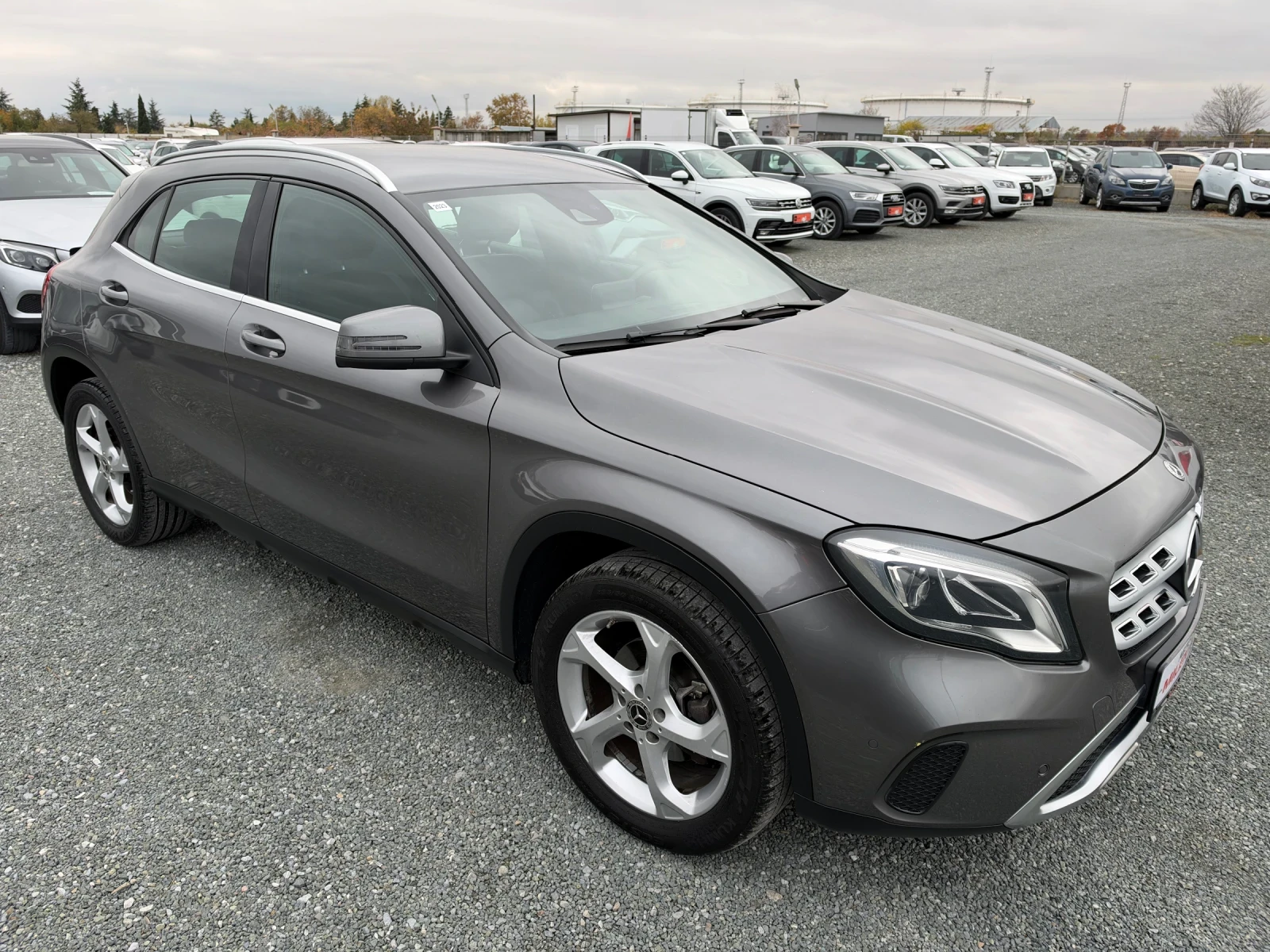 Mercedes-Benz GLA 200 (KATO НОВА)^(4-MATIC), снимка 3 - Автомобили и джипове - 56739144