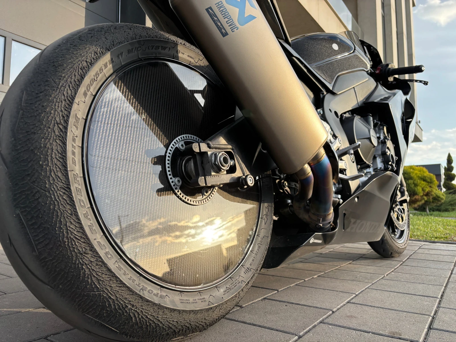 Honda Cbr Cbr1000RR-R, снимка 3 - Мотоциклети и мототехника - 55376161