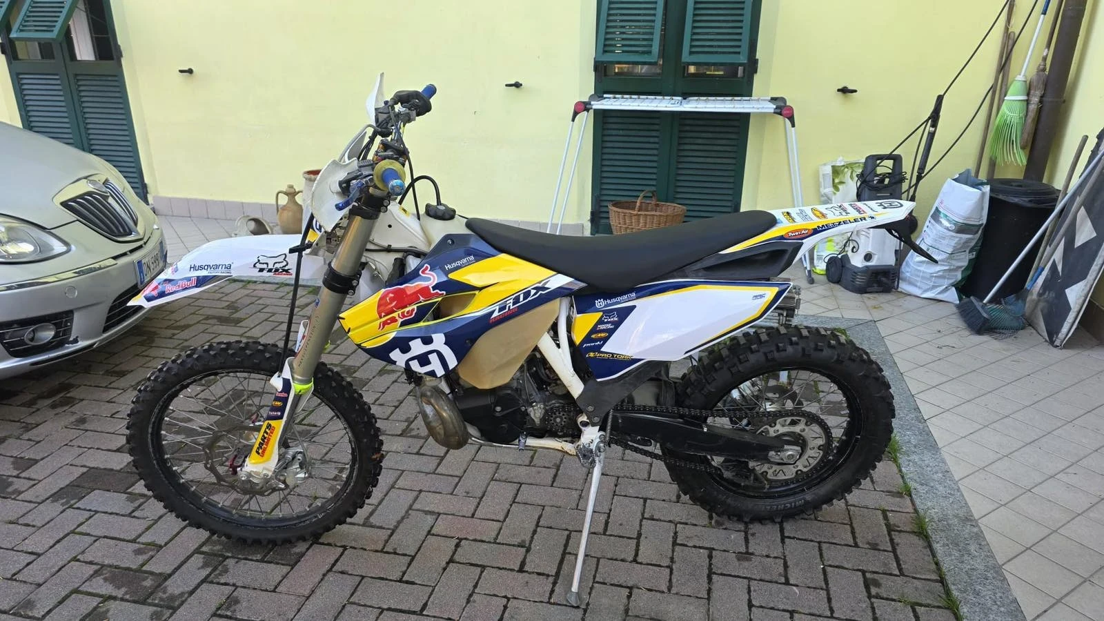 Husqvarna 250 250 2T, снимка 5 - Мотоциклети и мототехника - 56683013