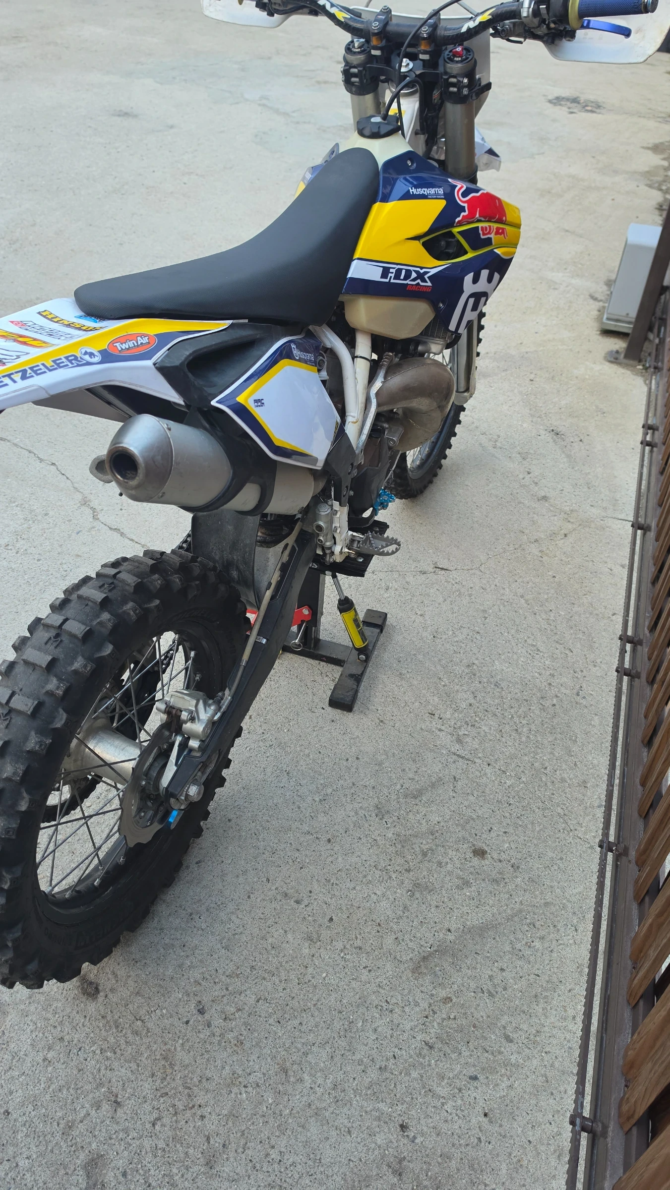 Husqvarna 250 250 2T, снимка 3 - Мотоциклети и мототехника - 56683013