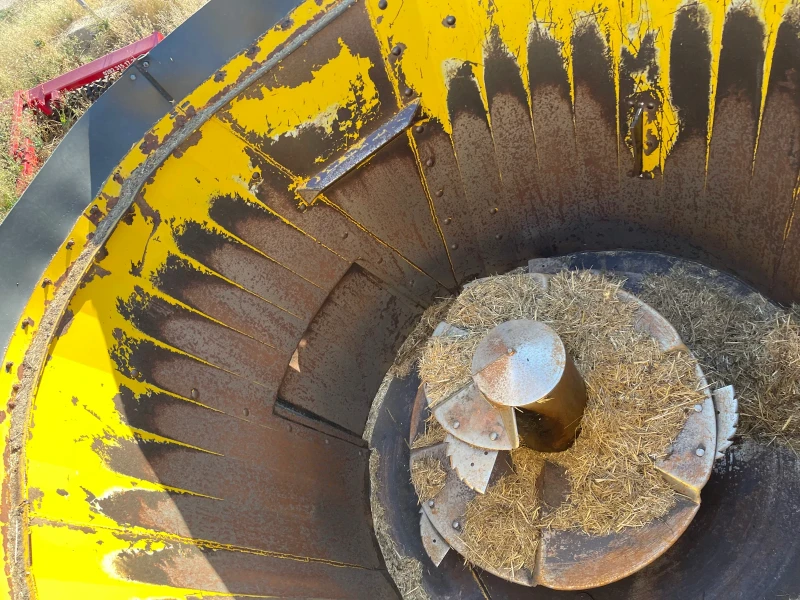 Друг вид Внос Фуражораздаващо ремарке 5 кубика, снимка 8 - Селскостопанска техника - 52678548