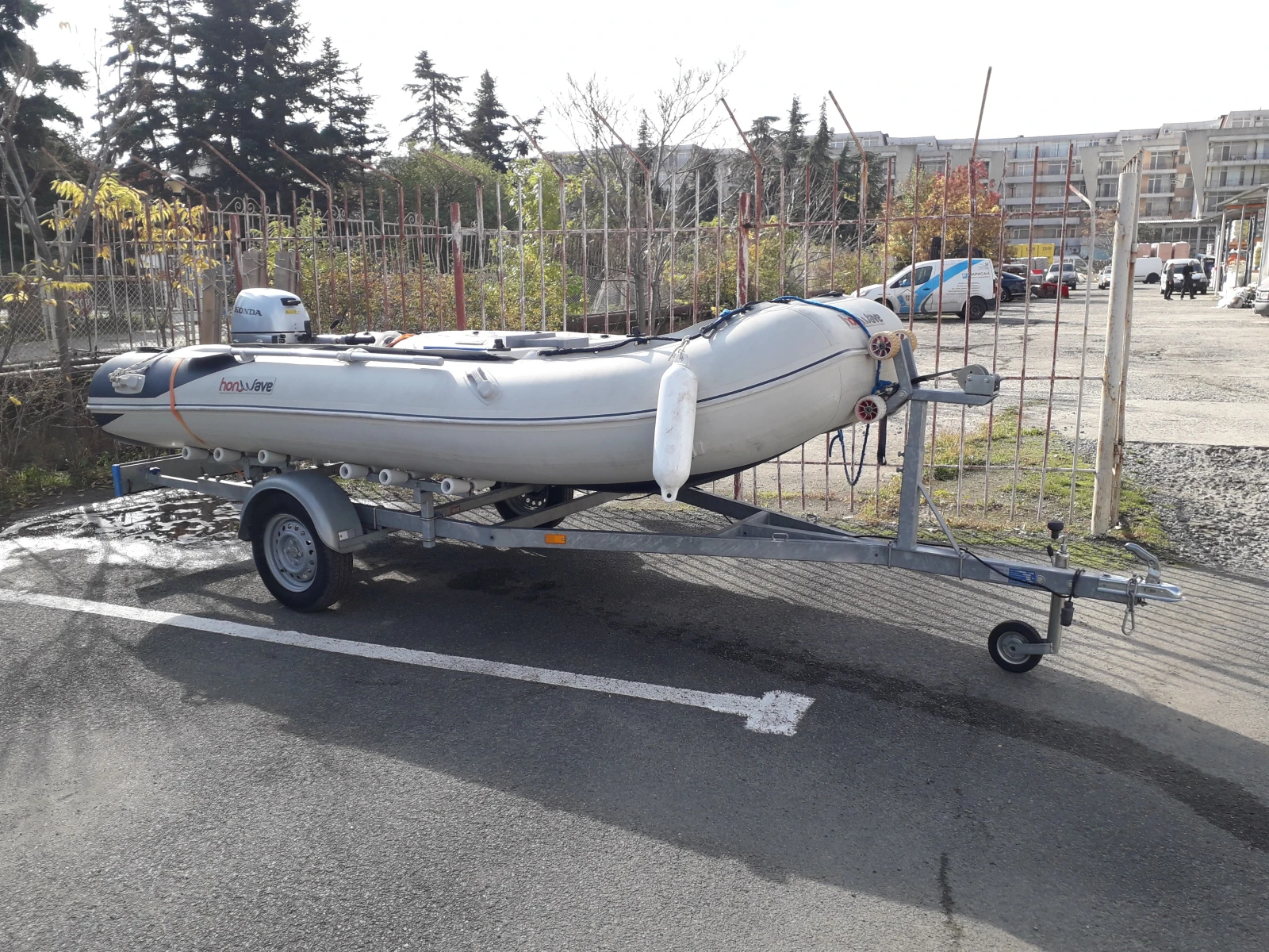 Надуваема лодка Honda Marine Т 40 - изображение 5