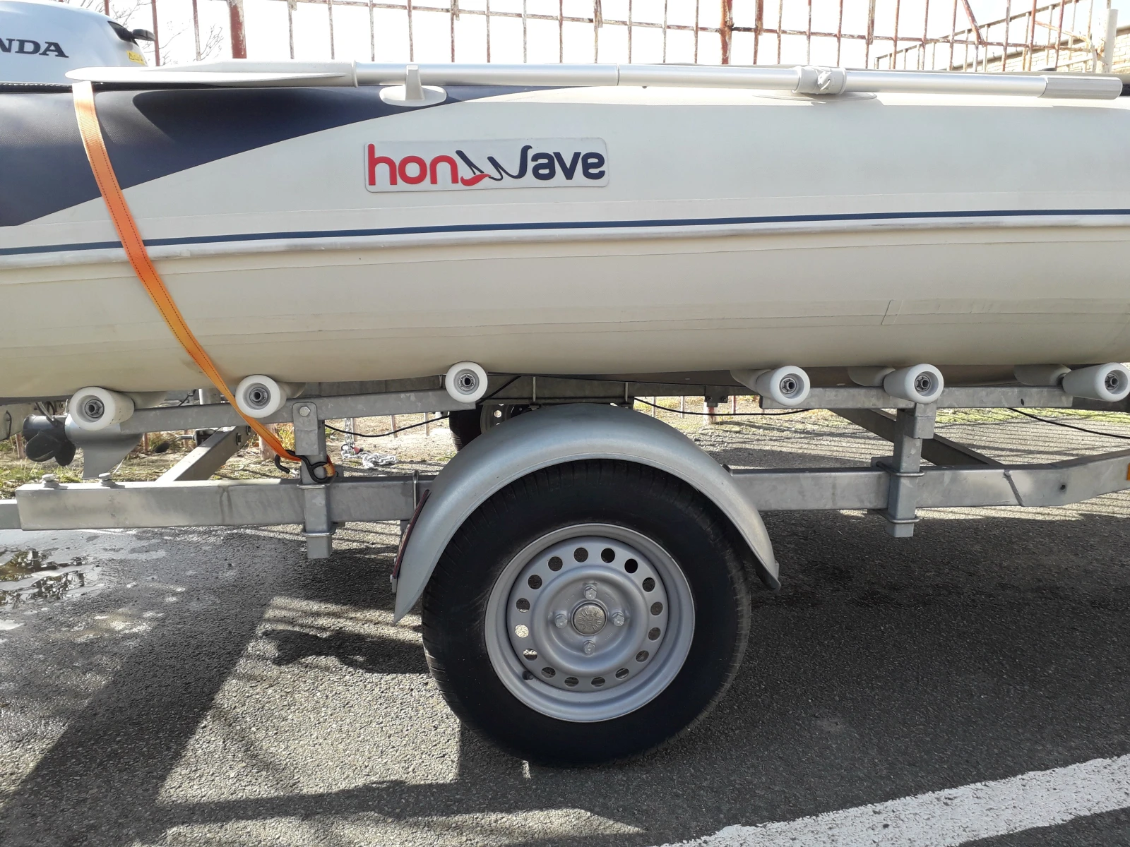 Надуваема лодка Honda Marine Т 40 - изображение 10