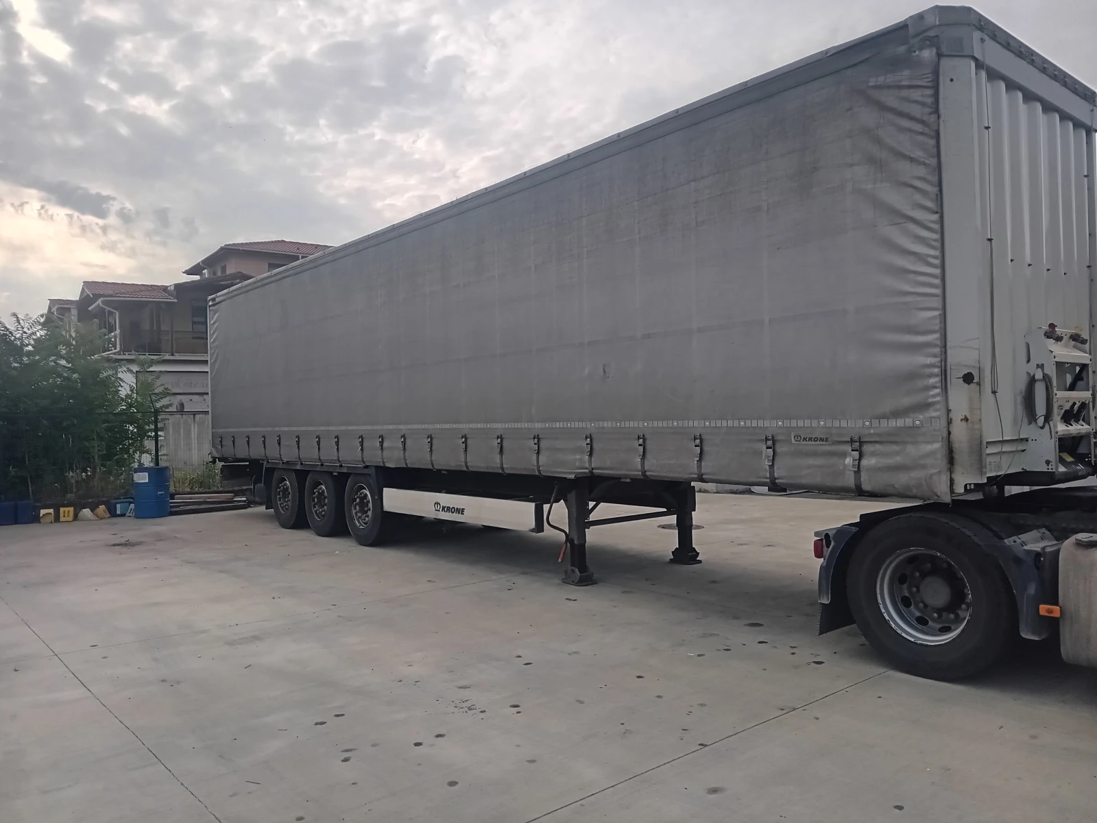 Полуремарке Krone, снимка 4 - Ремаркета - 55129790