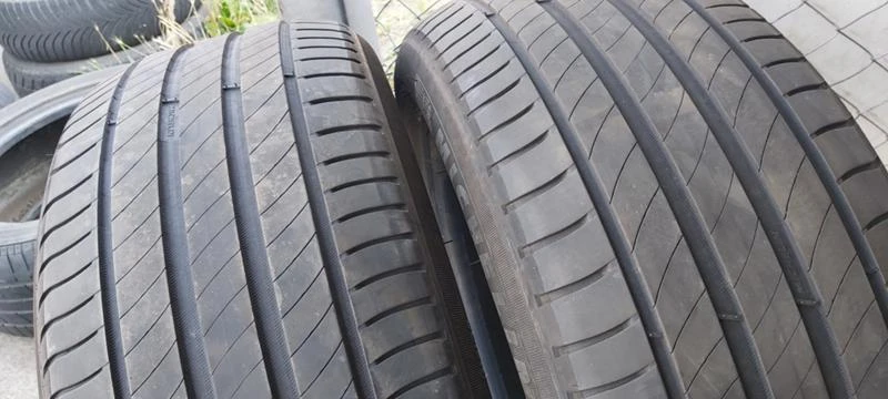 Гуми Летни 225/45R17, снимка 2 - Гуми и джанти - 29888704