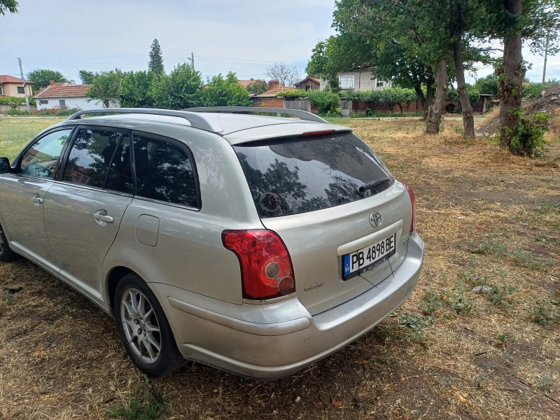 Toyota Avensis Регистриран в Пловдив , снимка 2 - Автомобили и джипове - 45021135