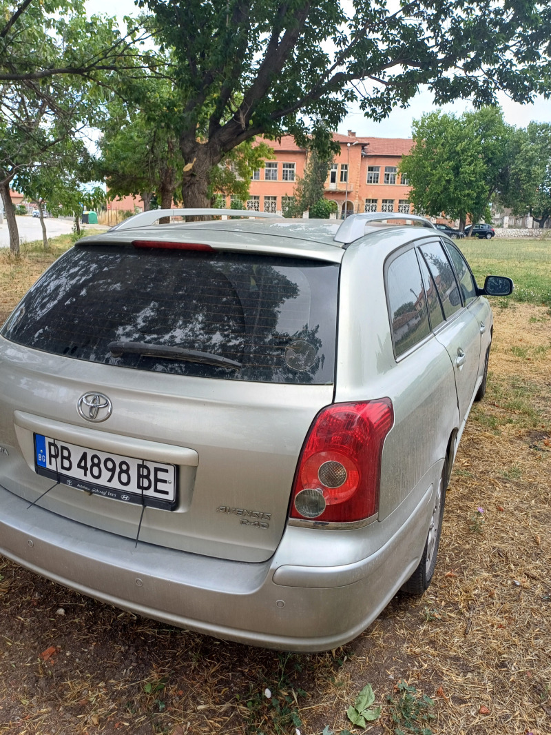 Toyota Avensis Регистриран в Пловдив , снимка 3 - Автомобили и джипове - 45021135