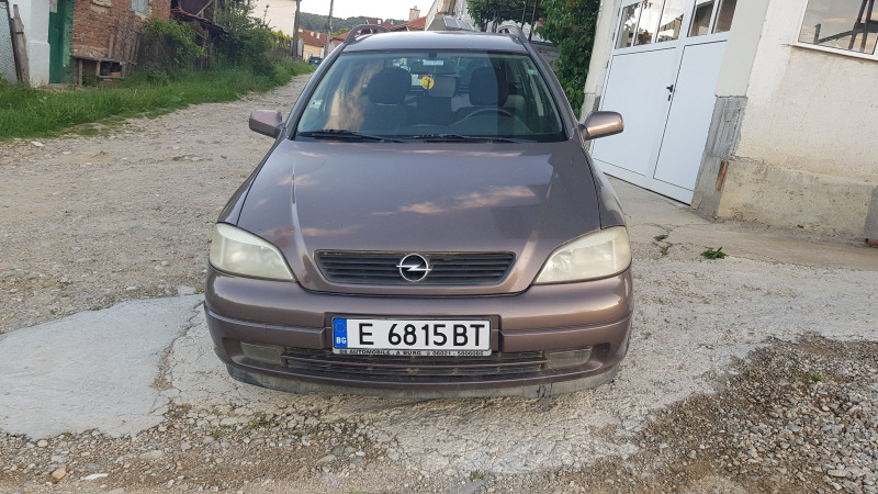 Opel Astra, снимка 1 - Автомобили и джипове - 46293529