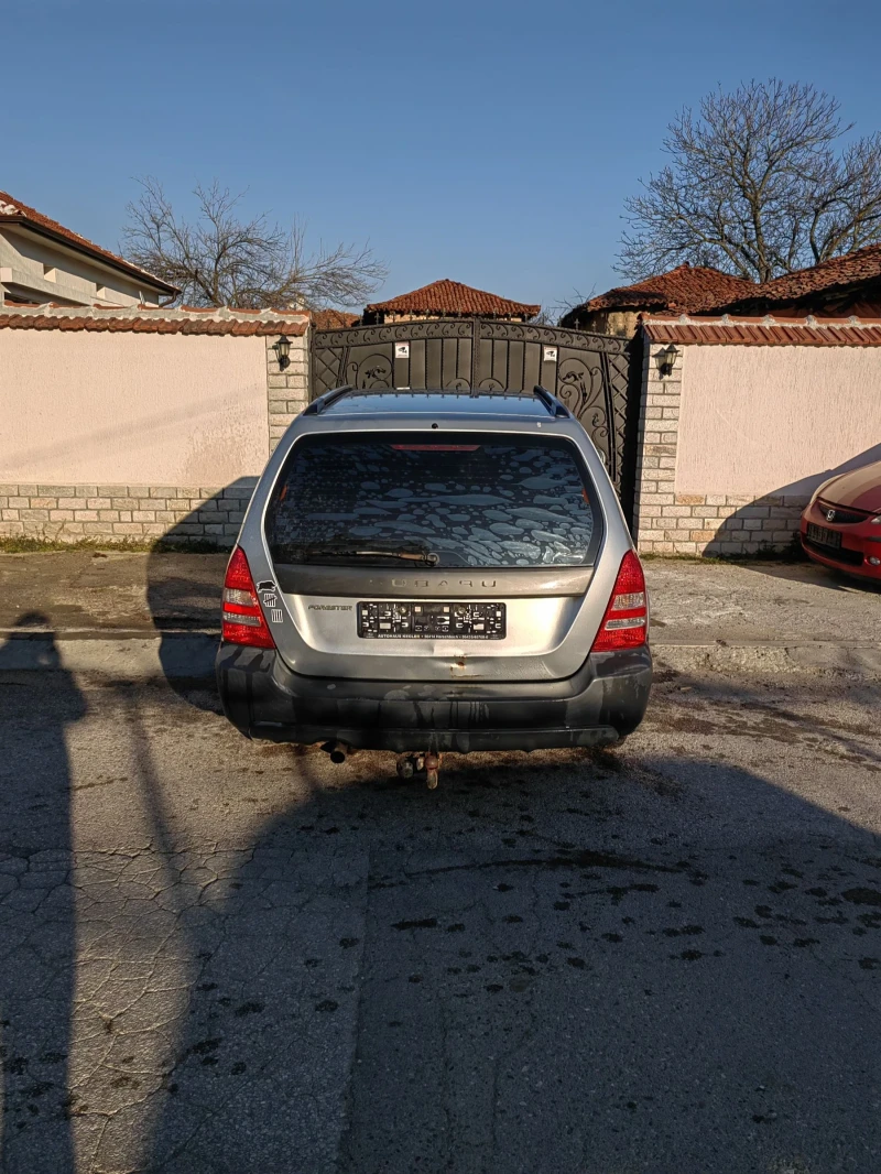 Subaru Forester 2.0/125к.с/4х4/бавни, снимка 4 - Автомобили и джипове - 49247677