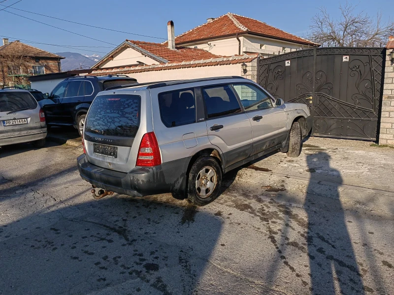 Subaru Forester 2.0/125к.с/4х4/бавни, снимка 5 - Автомобили и джипове - 49247677