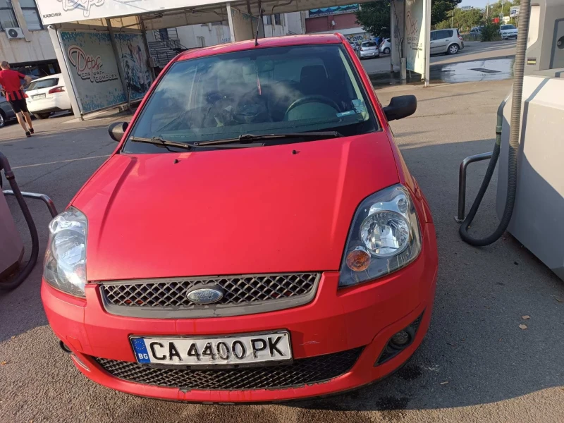 Ford Fiesta, снимка 6 - Автомобили и джипове - 51245174