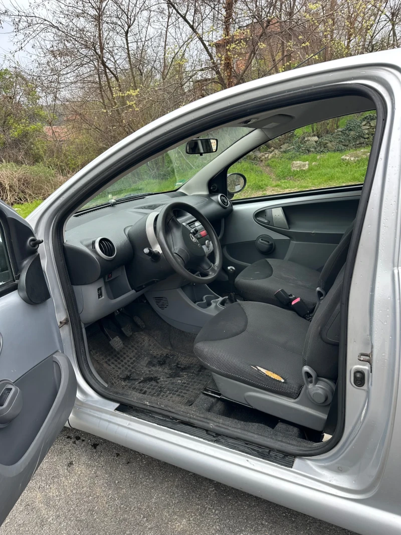 Toyota Aygo, снимка 8 - Автомобили и джипове - 51382509