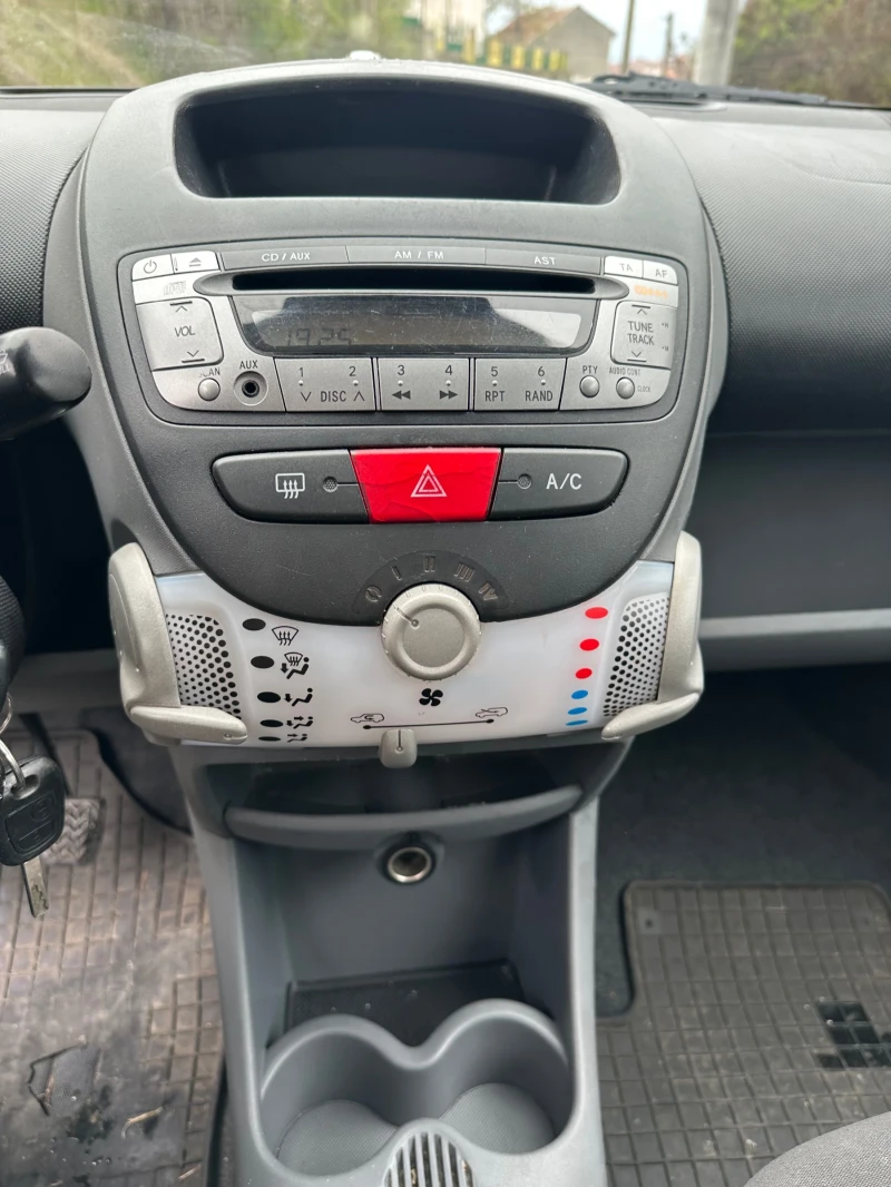Toyota Aygo, снимка 12 - Автомобили и джипове - 51382509