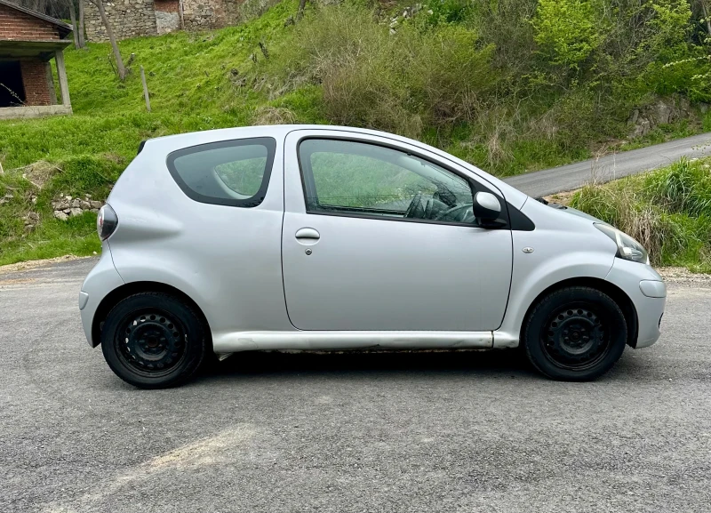Toyota Aygo, снимка 7 - Автомобили и джипове - 51382509