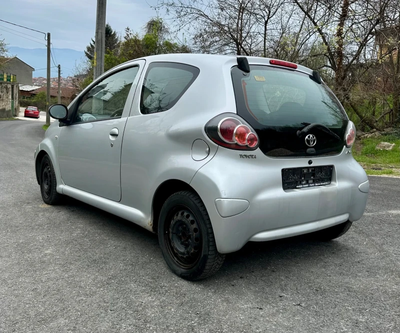 Toyota Aygo, снимка 4 - Автомобили и джипове - 51382509