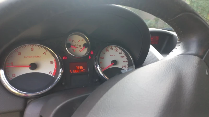 Peugeot 207, снимка 6 - Автомобили и джипове - 52386022