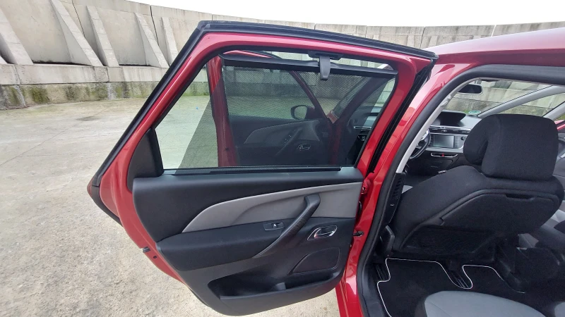 Citroen C4 Picasso 1.6HDi Intensive 115к.с., снимка 4 - Автомобили и джипове - 52392689