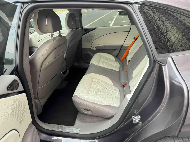 Zeekr 001 Zeekr 007GT 75KWH, снимка 8 - Автомобили и джипове - 53128355