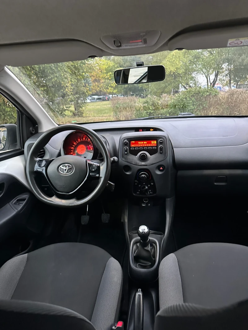 Toyota Aygo, снимка 10 - Автомобили и джипове - 53188134