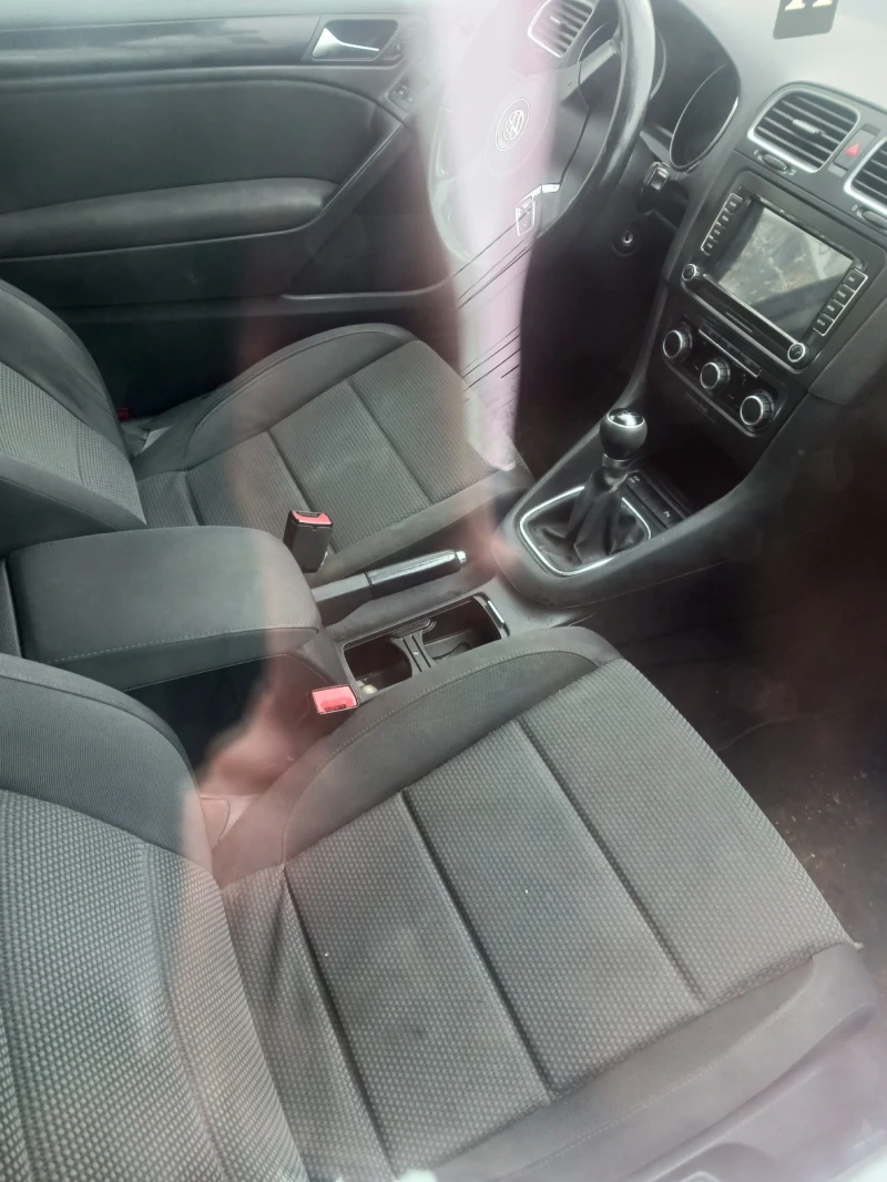 VW Golf, снимка 2 - Автомобили и джипове - 53373279