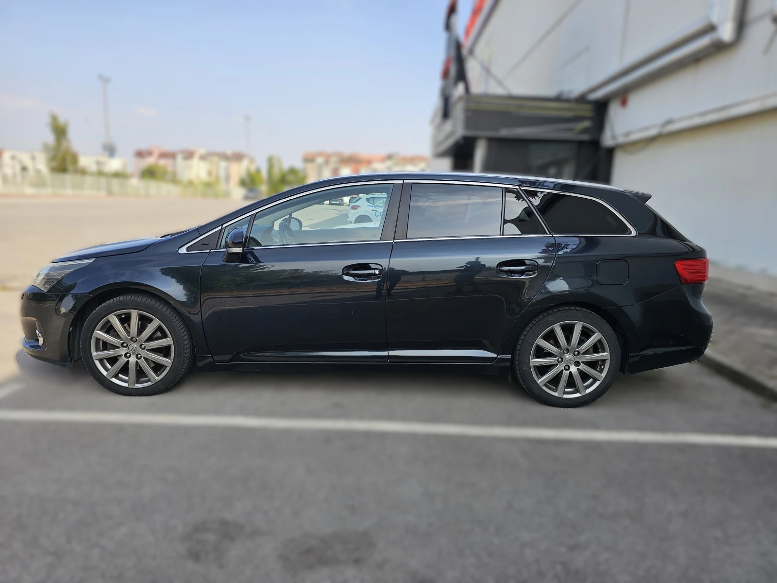 Toyota Avensis 2.2DCAT Facelift FULL - изображение 7