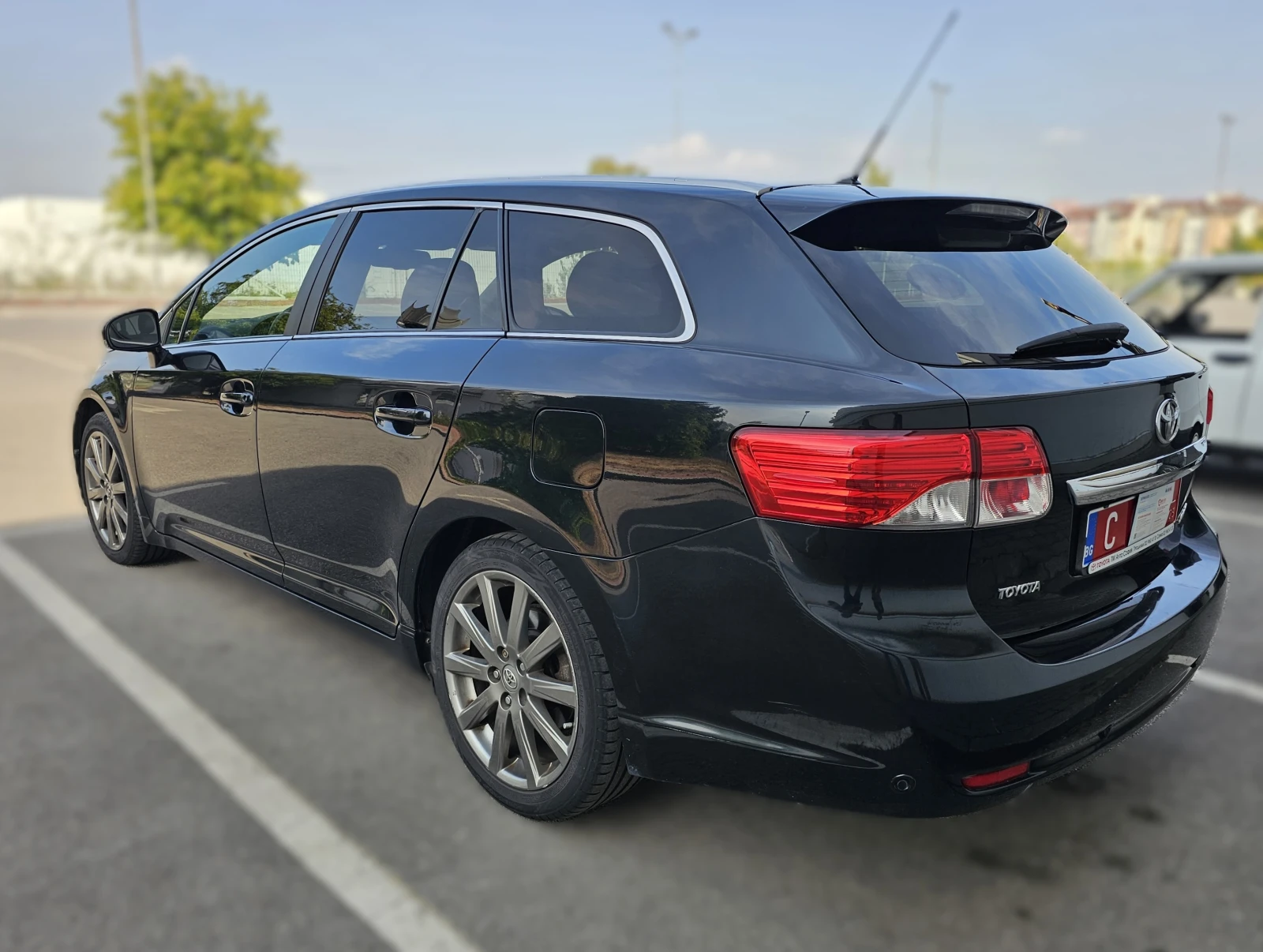 Toyota Avensis 2.2DCAT Facelift FULL - изображение 6